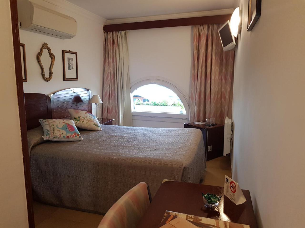 Hotel La Residencia Кадакес Екстериор снимка